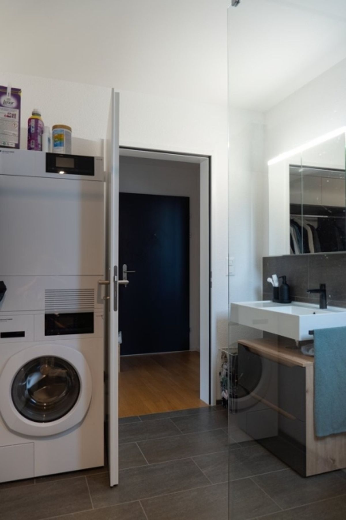 Moderne 2.5-Zimmer-Wohnung mit Loggia an attraktiver Lage in Kriens - 4