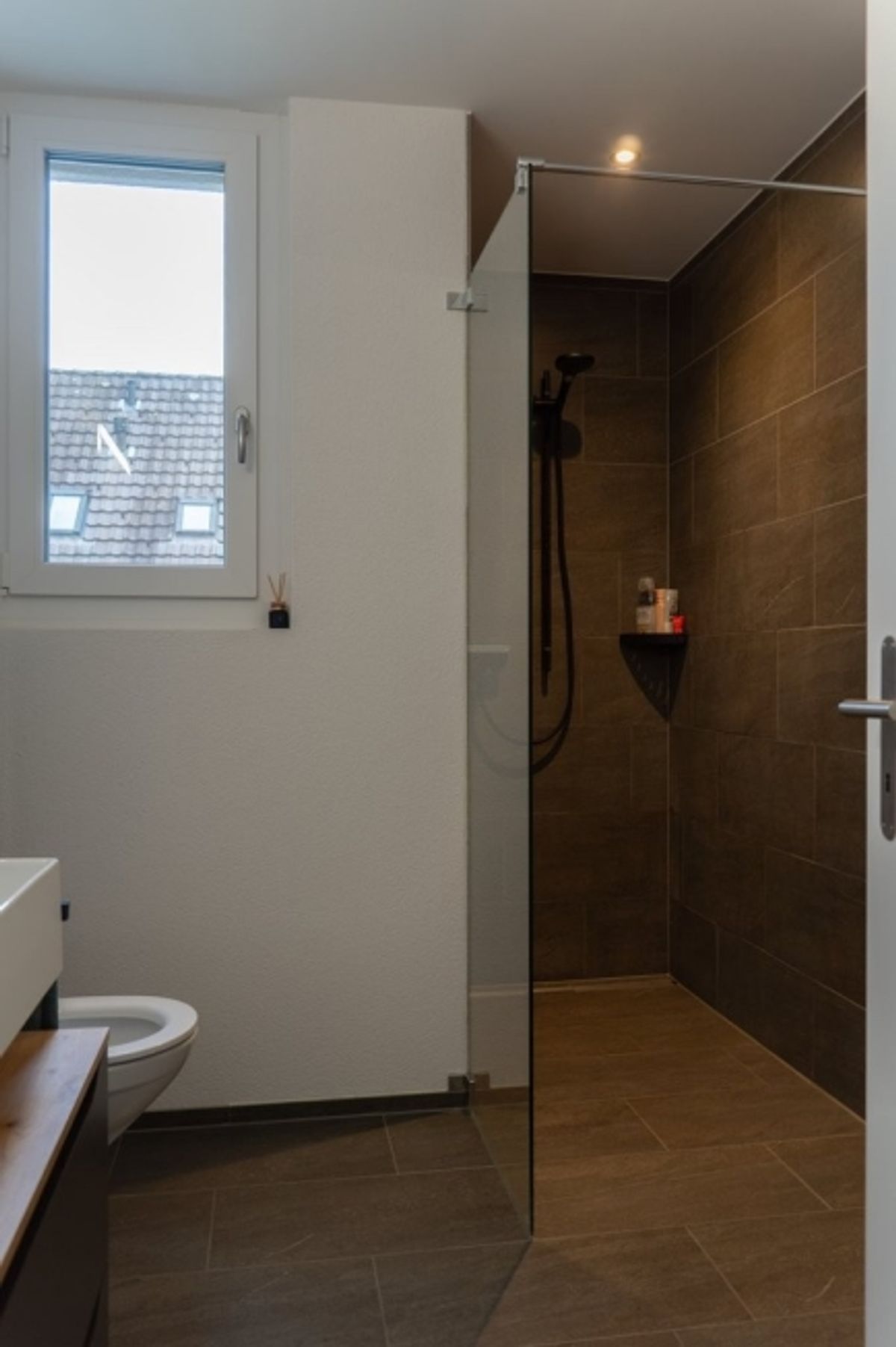 Moderne 2.5-Zimmer-Wohnung mit Loggia an attraktiver Lage in Kriens - 5
