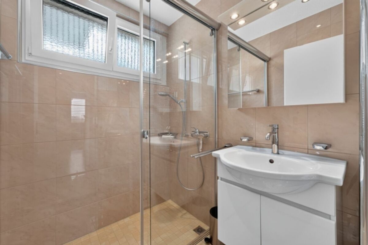 Exklusive 5.5-Zimmer-Terrassenwohnung mit Weitblick - 5