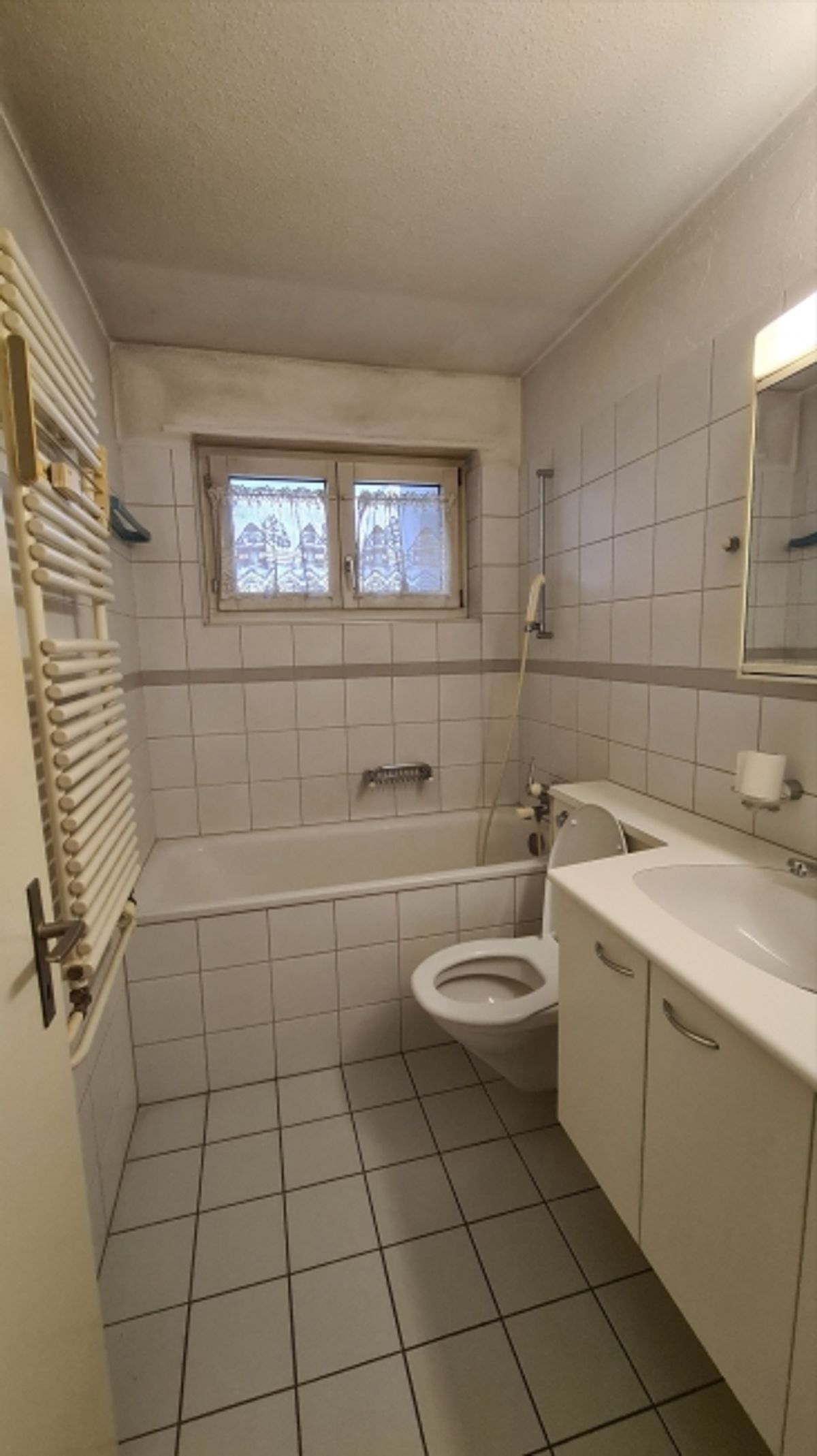 3 Zimmer-Wohnung im Zentrum von Steinhausen - 4