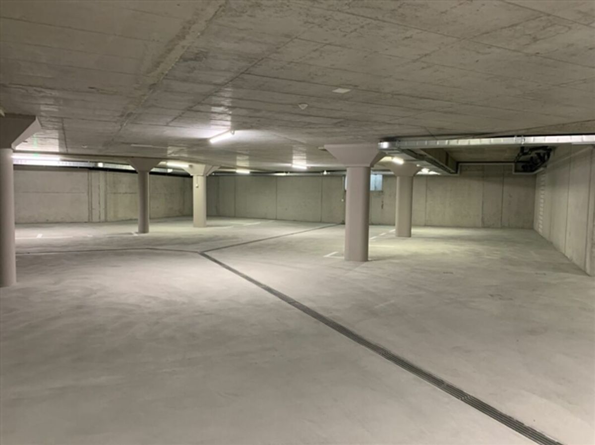 Tiefgaragenparkplätze / Baujahr 2023 - 0