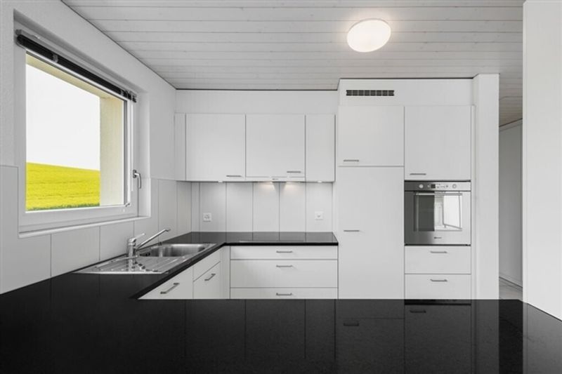 Sonnige Wohnung - 4