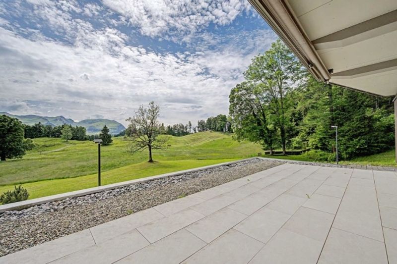 Moderne 2.5-Zimmer-Wohnung mit Panoramasicht in Illgau (St. Karl) - 5