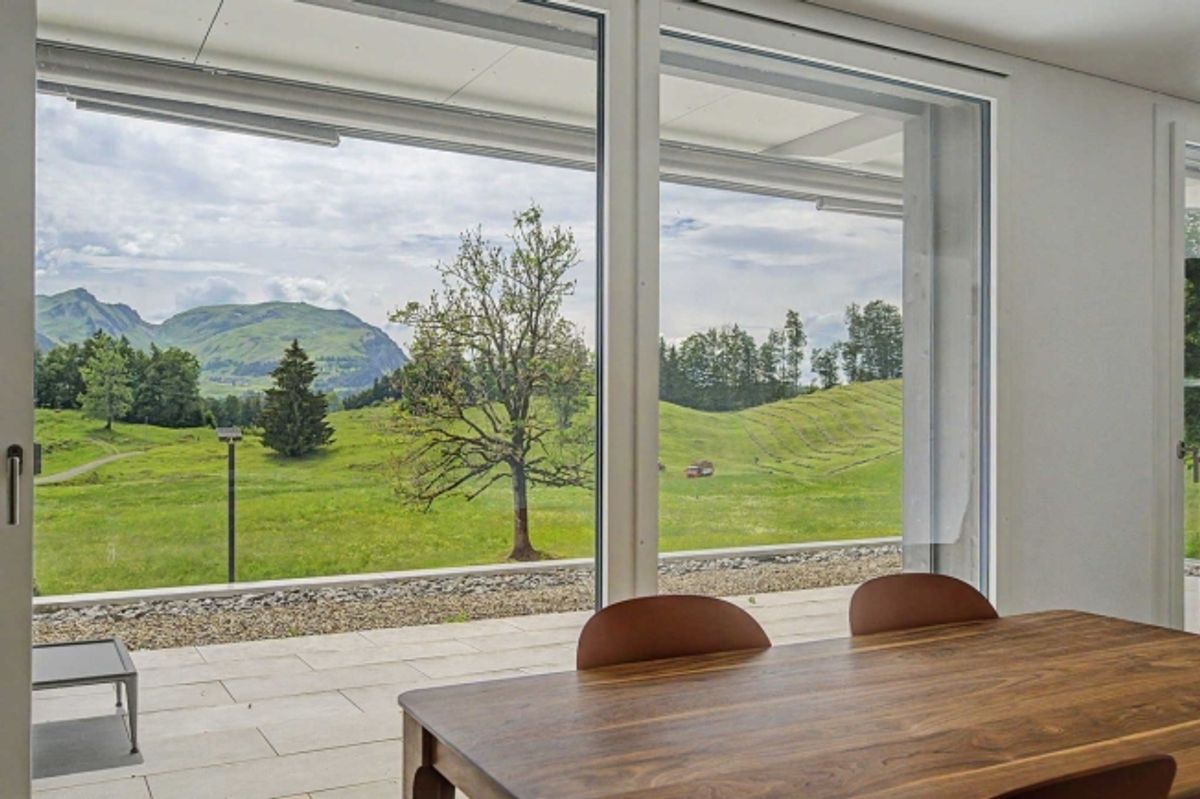 Moderne 2.5-Zimmer-Wohnung mit Panoramasicht in Illgau (St. Karl) - 11