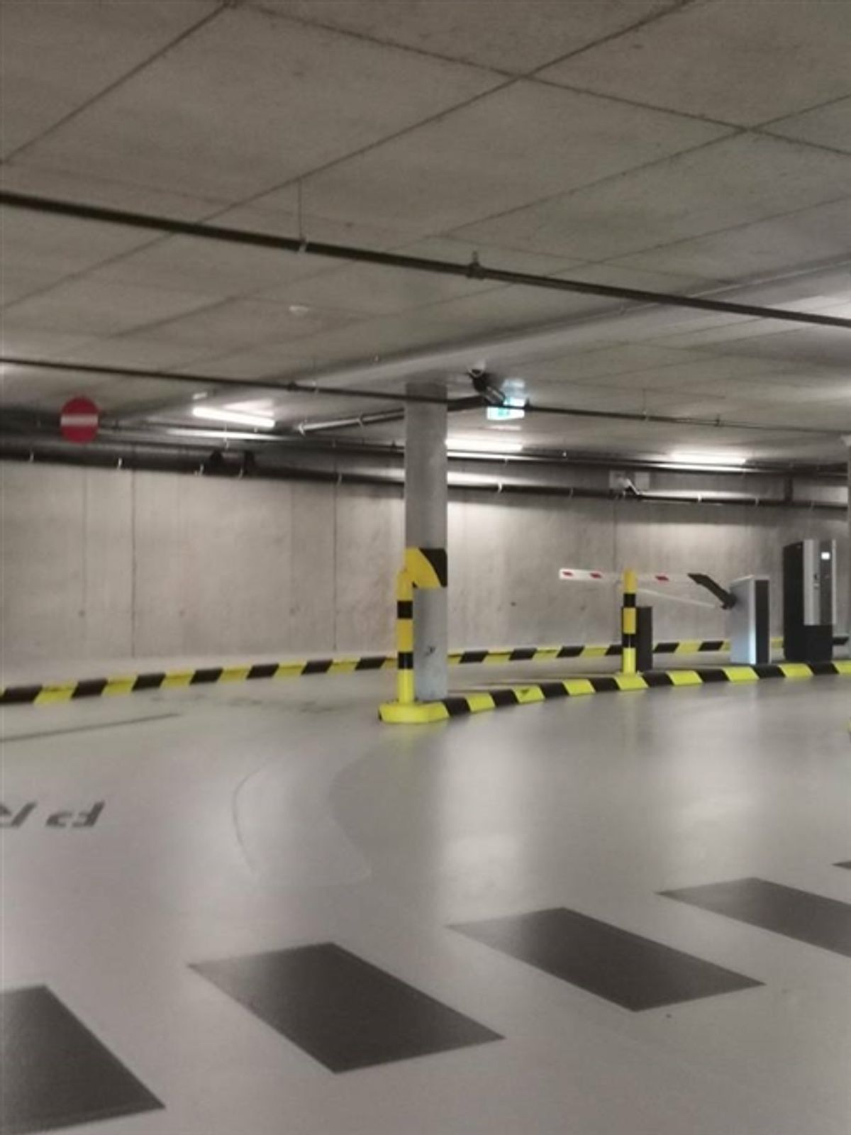 Tiefgaragenplätze gegenüber dem Bahnhof Aigle - 5