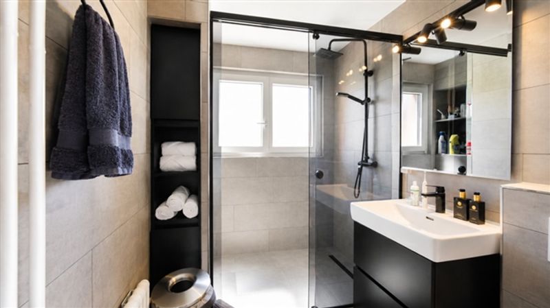 Wohnen zwischen See und Stadt - gepflegte 4.5-Zimmer-Wohnung nur wenige Schritte vom Greifensee entfernt - 10