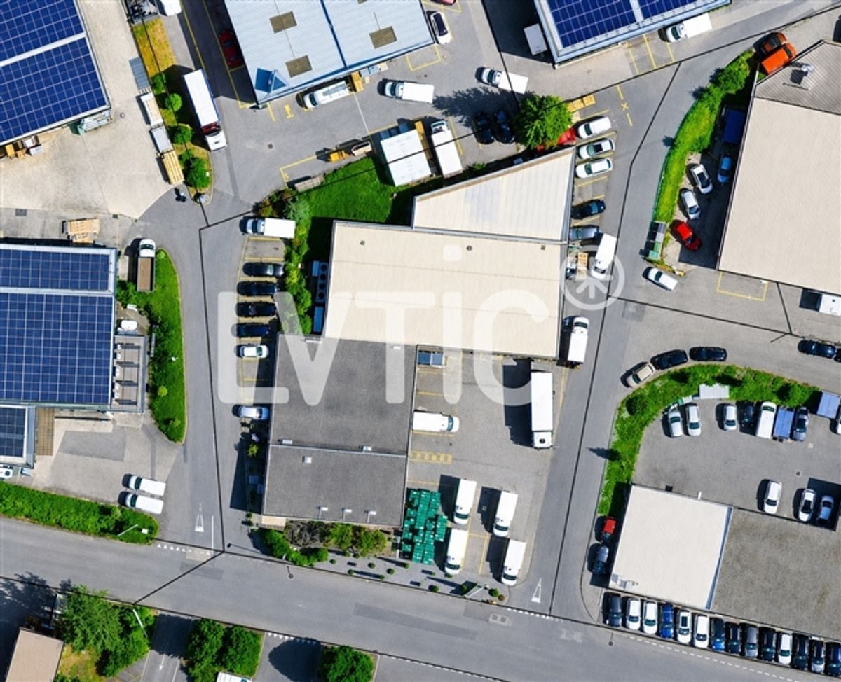 Industriegebäude von 1100 m2 zum Verkauf in Villars-Sainte-Croix - 2