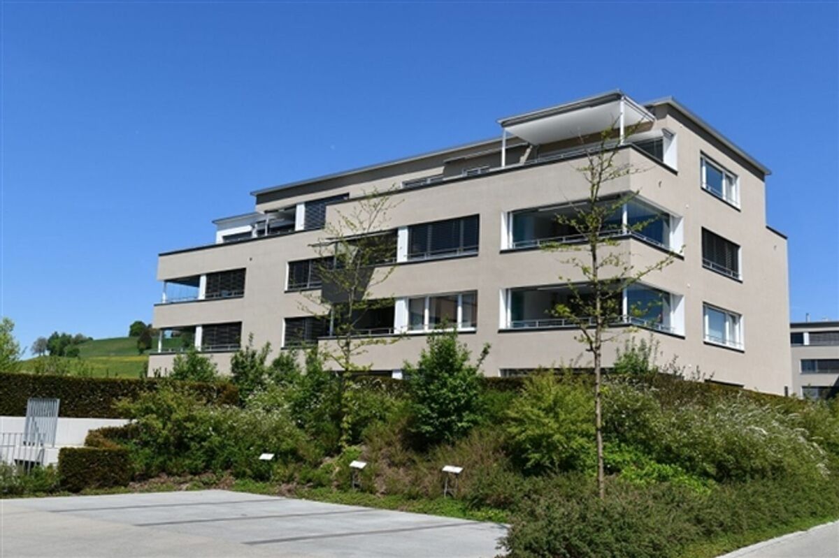 Aussenabstellplätze in Überbauung "Hohleich" zu vermieten - 1