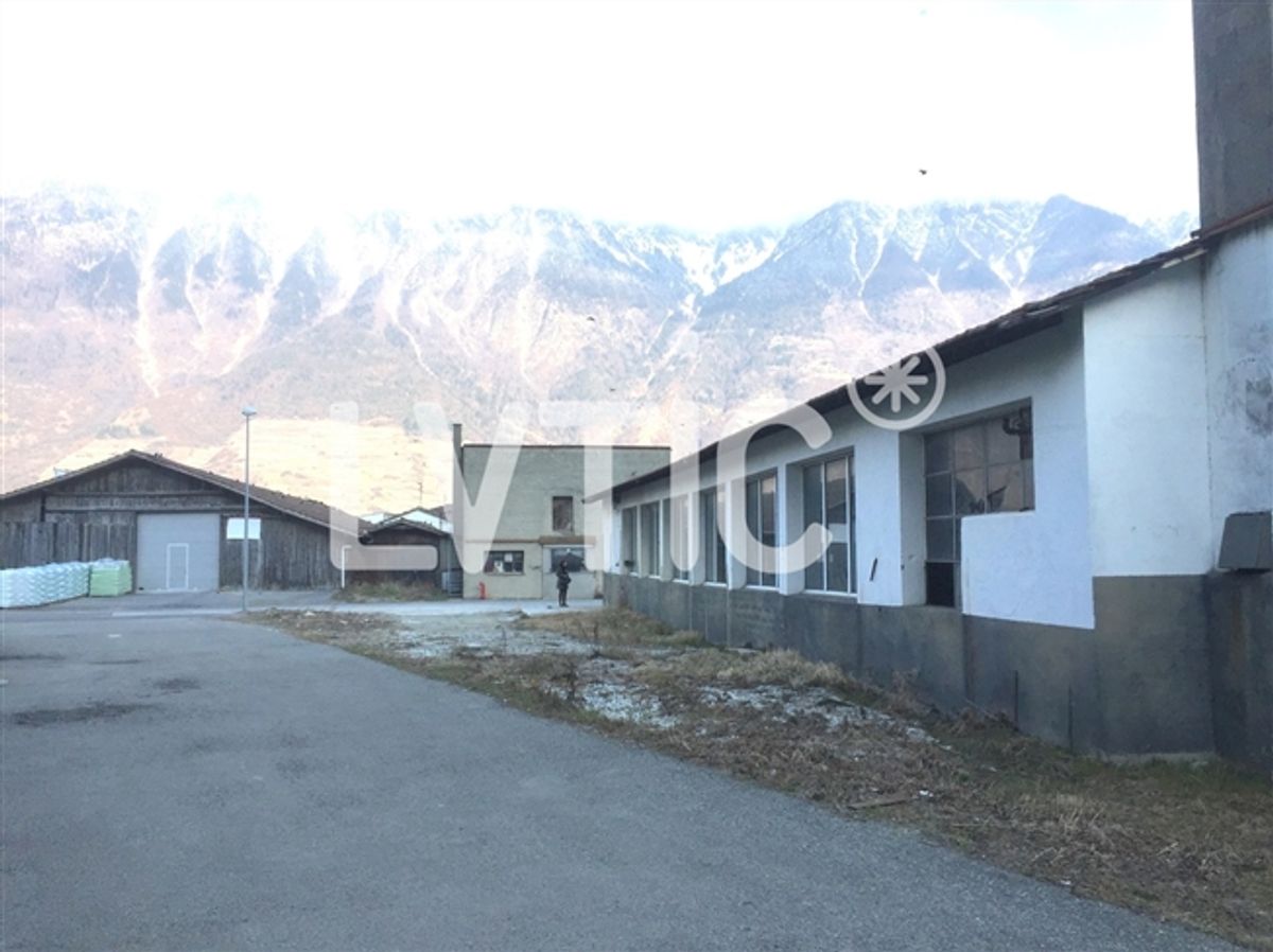 Handwerksgebäude auf 1805 m2 grossem Grundstück zum Verkauf in Martigny - 7