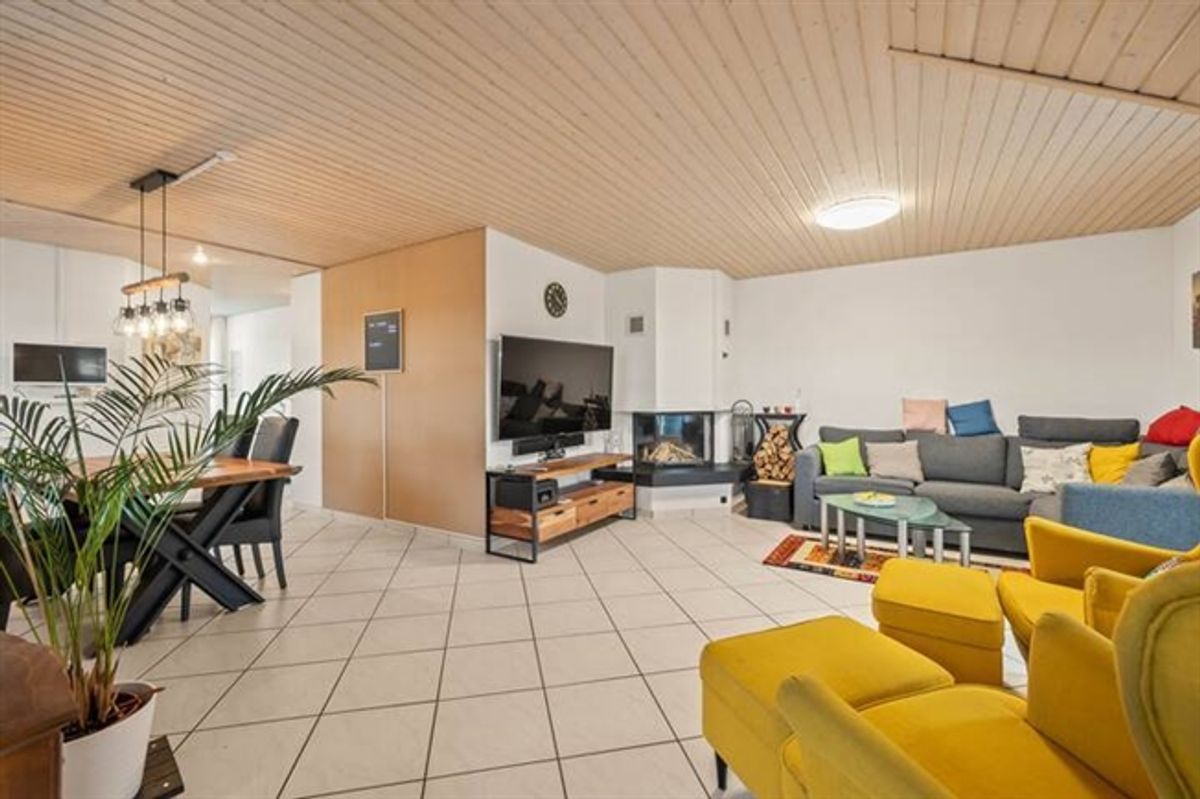 GROSSZÜGIGE 5.5 ZIMMER DACHWOHNUNG MIT AUSBAUMÖGLICHKEITEN - 3