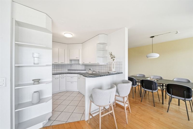 DER SONNE ENTGEGEGEN - 4.5 ZIMMER WOHNUNG MIT SÜDTERRASSE - 3