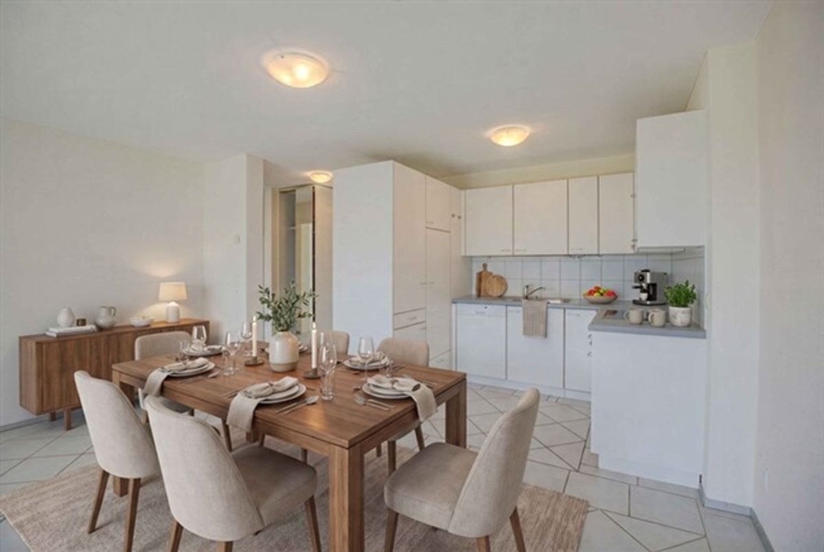 GROSSZÜGIGE 2.5 ZIMMER EIGENTUMSWOHNUNG MIT TOLLEM BALKON - 1