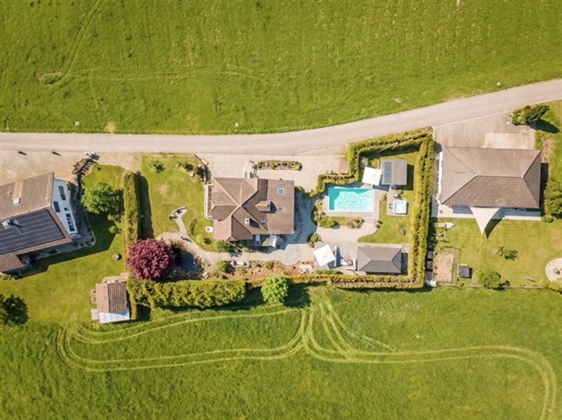FÜRSTLICH WOHNEN AUF DEM LANDE - 9.5 ZIMMERHAUS MIT WELLNESS OASE - 8