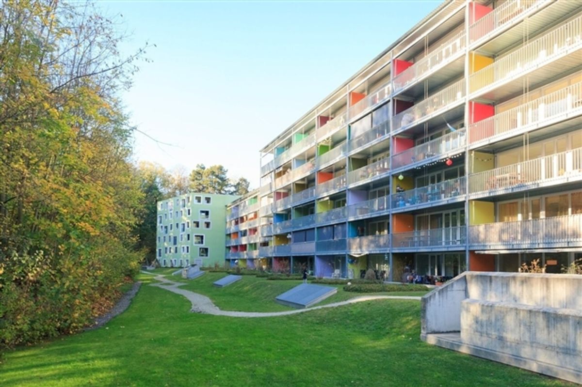 Innenparkplatz für Motorräder im Stadtzentrum! - 3