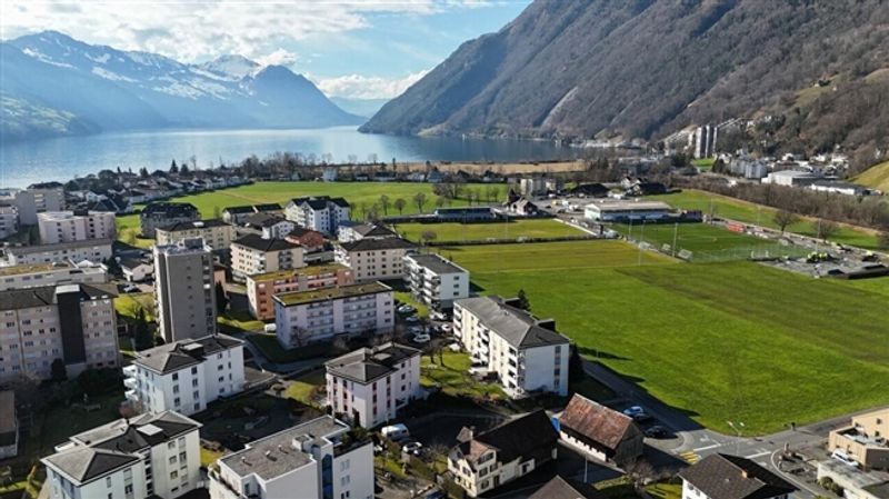 Aussergewöhnliche 3.5-Zimmer-Wohnung mit separatem Eingang & Garage inklusive - 7