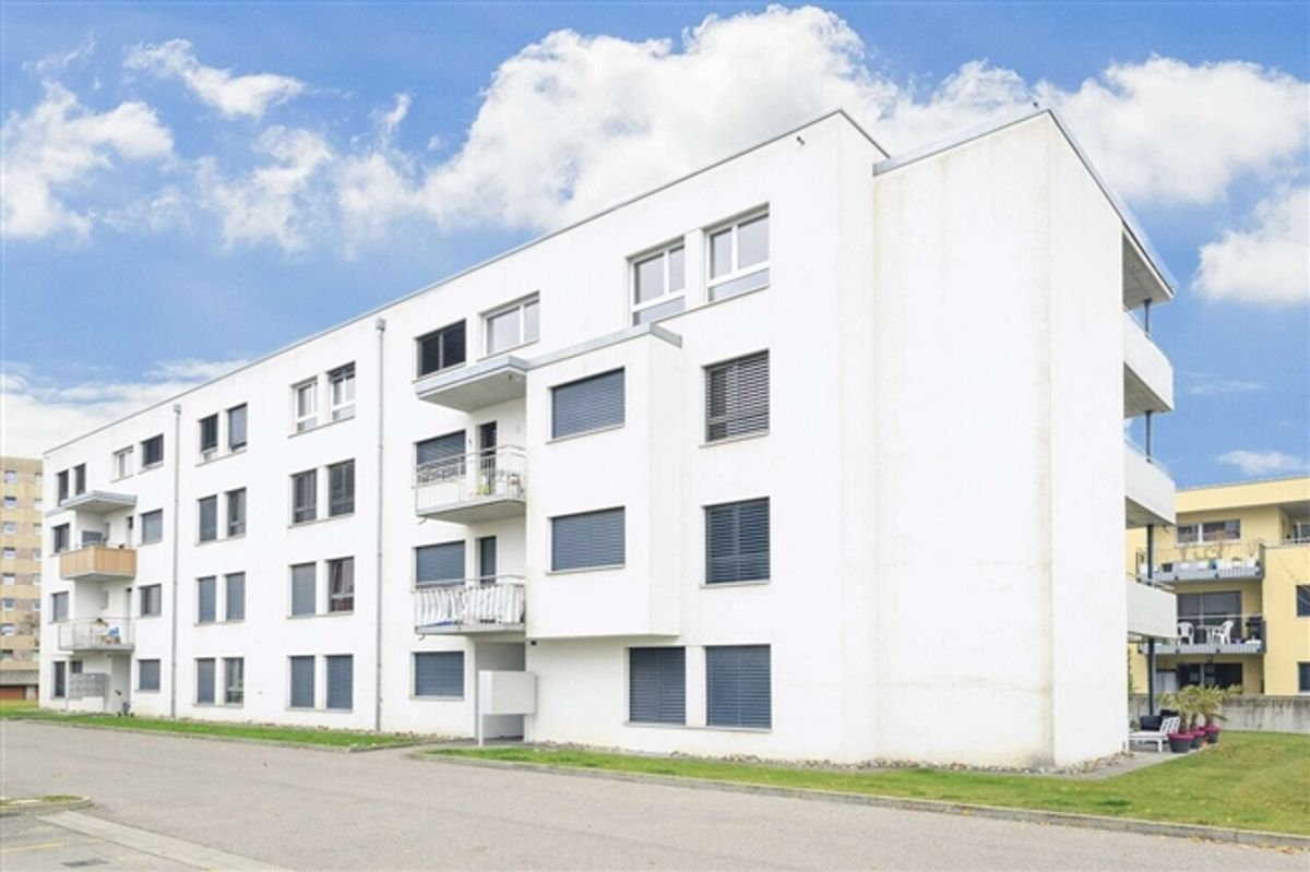 Aussenparkplatz in Estavayer-le-Lac !! - 0