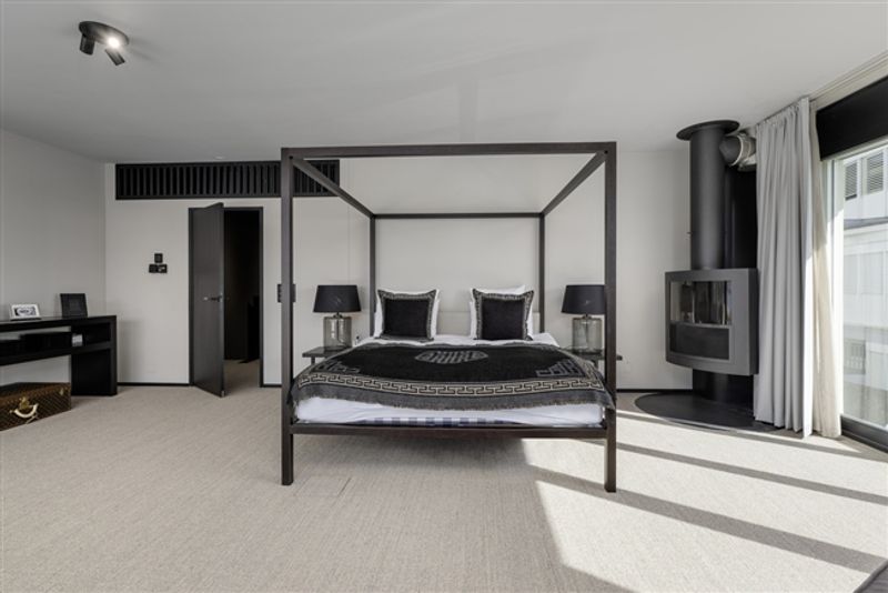 Exklusives Angebot Maisonette-Gartenwohnung mit privatem Seezugang - 7