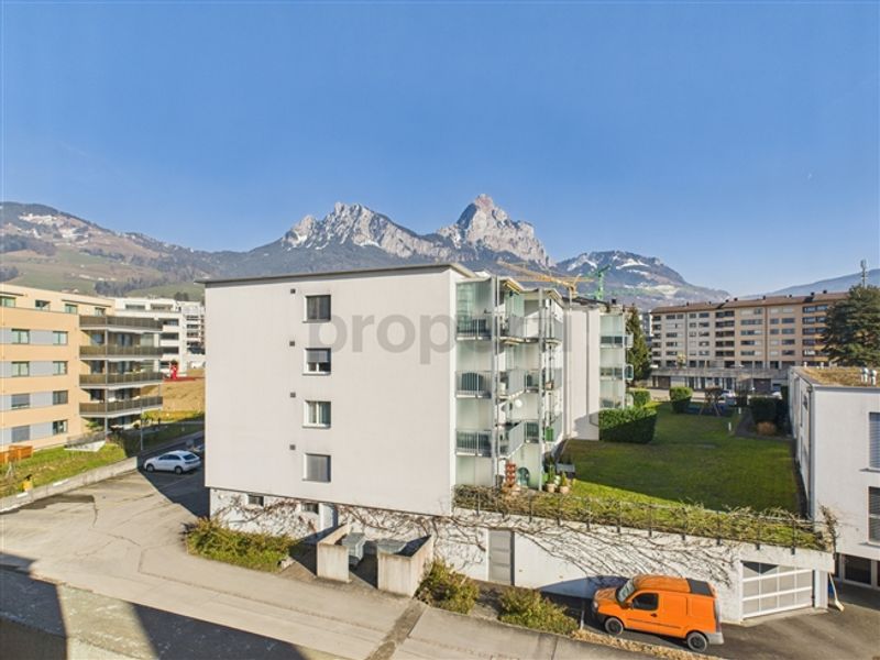 Wohnen mit traumhaftem Mythenblick  attraktive 4.5-Zimmer-Wohnung in Seewen - 2
