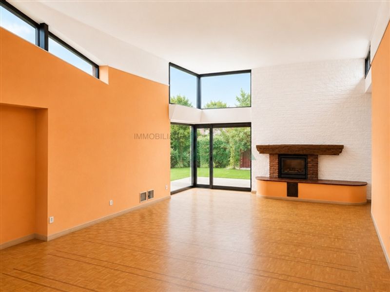 Grosse Villa mit Swimmingpool und herrlicher Sicht auf die Weinberge - 4