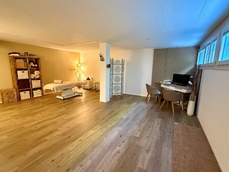 Exklusive 4.5-Zimmer-Gartenmaisonettewohnung mit Zusatzräumlichkeiten - 7