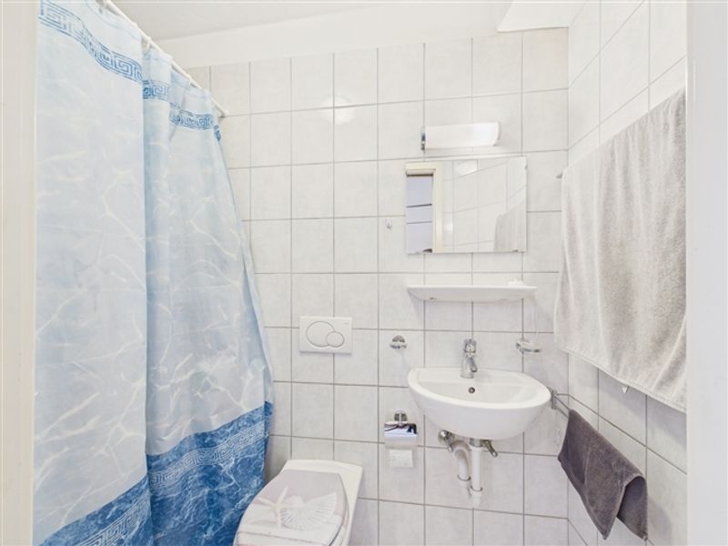 Ampia e luminosa casa a schiera indipendente di 5 locali a Novaggio - 8