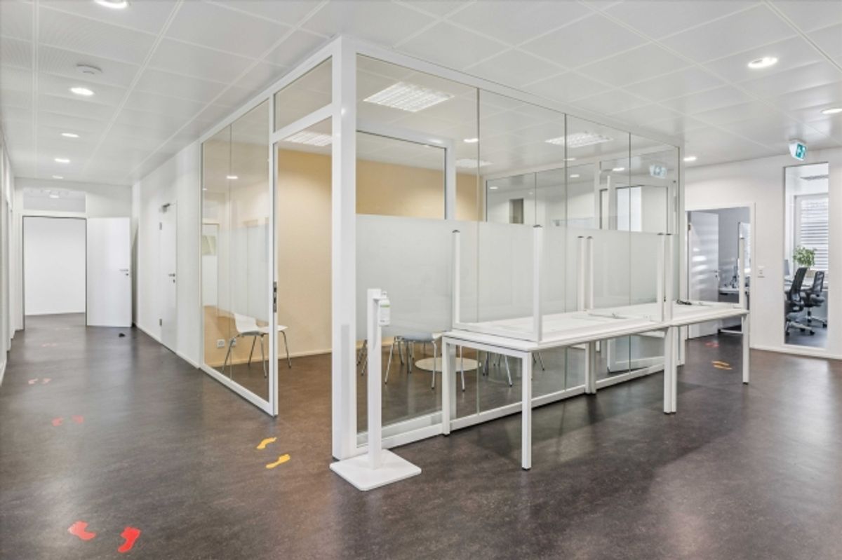 Arbeiten mit Seesicht Attraktive Bürofläche im Herzen von Horgen - 5