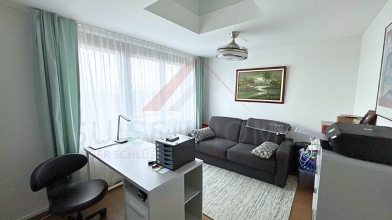 Exklusive 5.5 Zimmer Maisonette mit Designküche, Loggia und Minergie Standard - 14