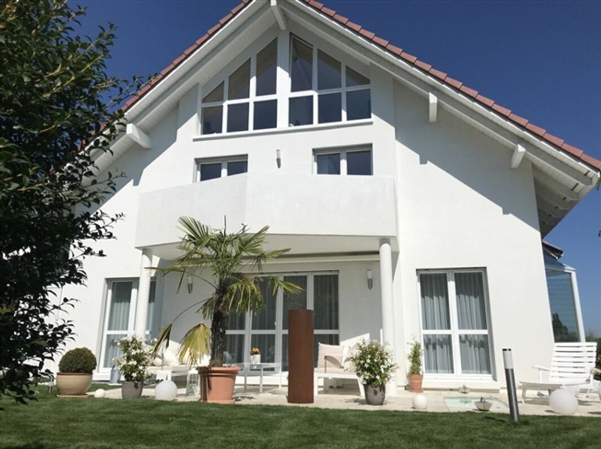 Modernes Einfamilienhaus an herrlicher Aussichtslage - 0