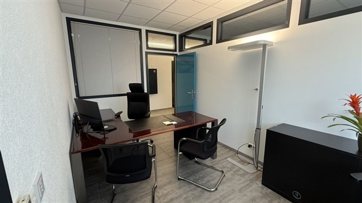 Büroflächen ab 100 m² in Yverdon – sofort einsatzbereit - 2