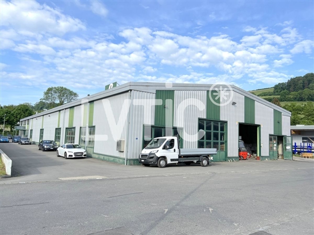 Industriegebäude von 2100 m2 auf einem 4700 m2 grossen Grundstück zum Verkauf in Moudon - 0