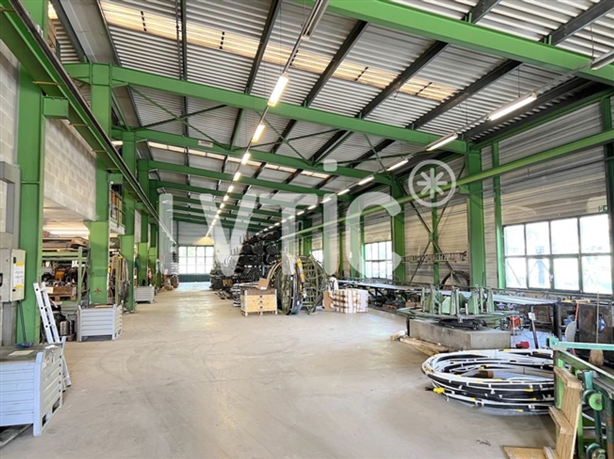 Industriegebäude von 2100 m2 auf einem 4700 m2 grossen Grundstück zum Verkauf in Moudon - 6