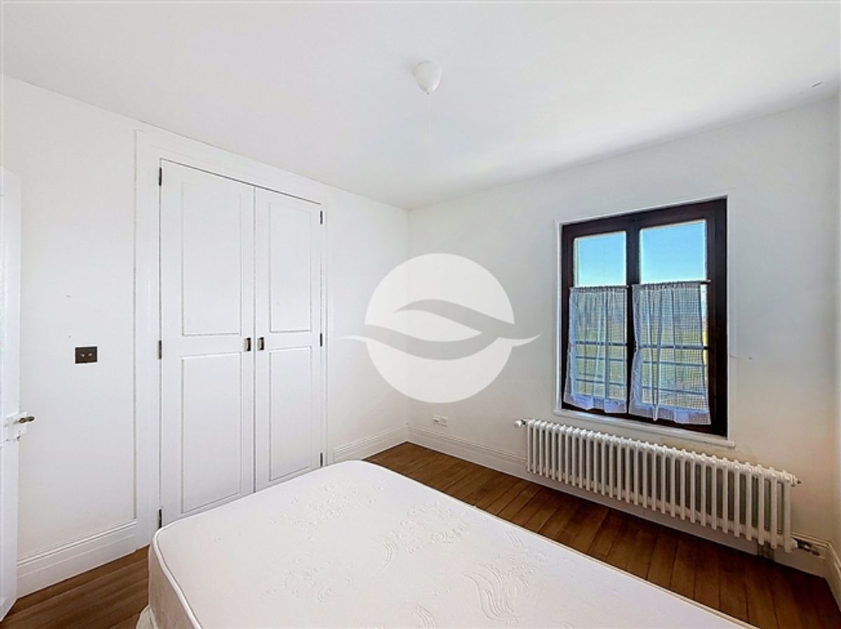 Charmantes 4,5-Zimmer-Chalet – NICHT EINGEBEMMT - 11