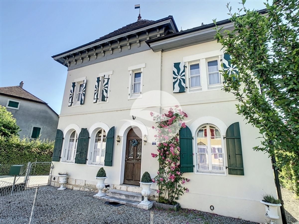 Charmantes 4,5-Zimmer-Chalet – NICHT EINGEBEMMT - 0