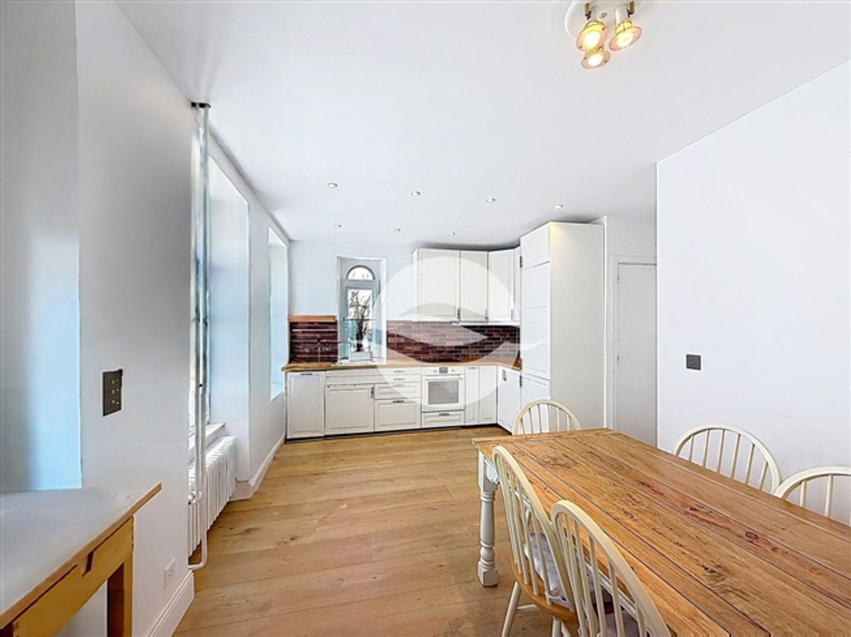 Charmantes 4,5-Zimmer-Chalet – NICHT EINGEBEMMT - 3