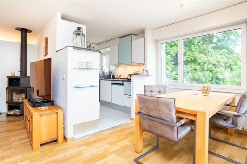 Hübsche 4.5 Zimmer Wohnung in familienfreundlichem Quartier - 3