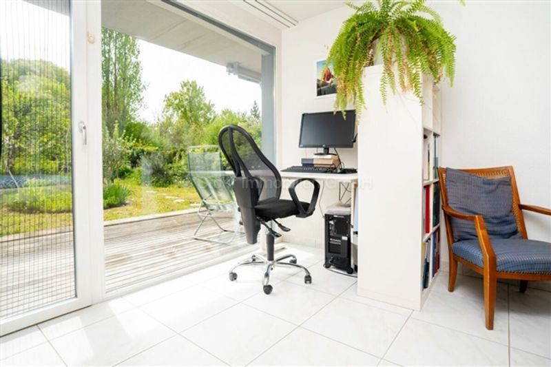 Gepflegte 2.5 Zimmer Wohnung mit grosszügigem Garten - 10