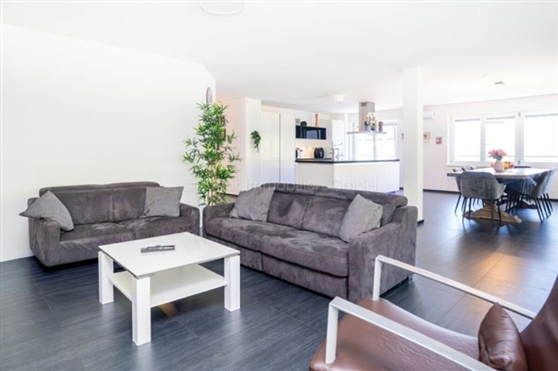 775 m2 Gewerbefläche in Elsau - 11