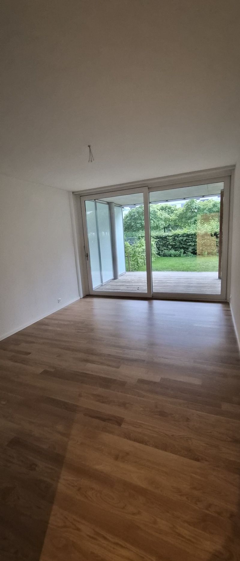 Moderne 2.5-Zimmer-Wohnung in Zürich-Schwamendingen zu vermieten! - 3
