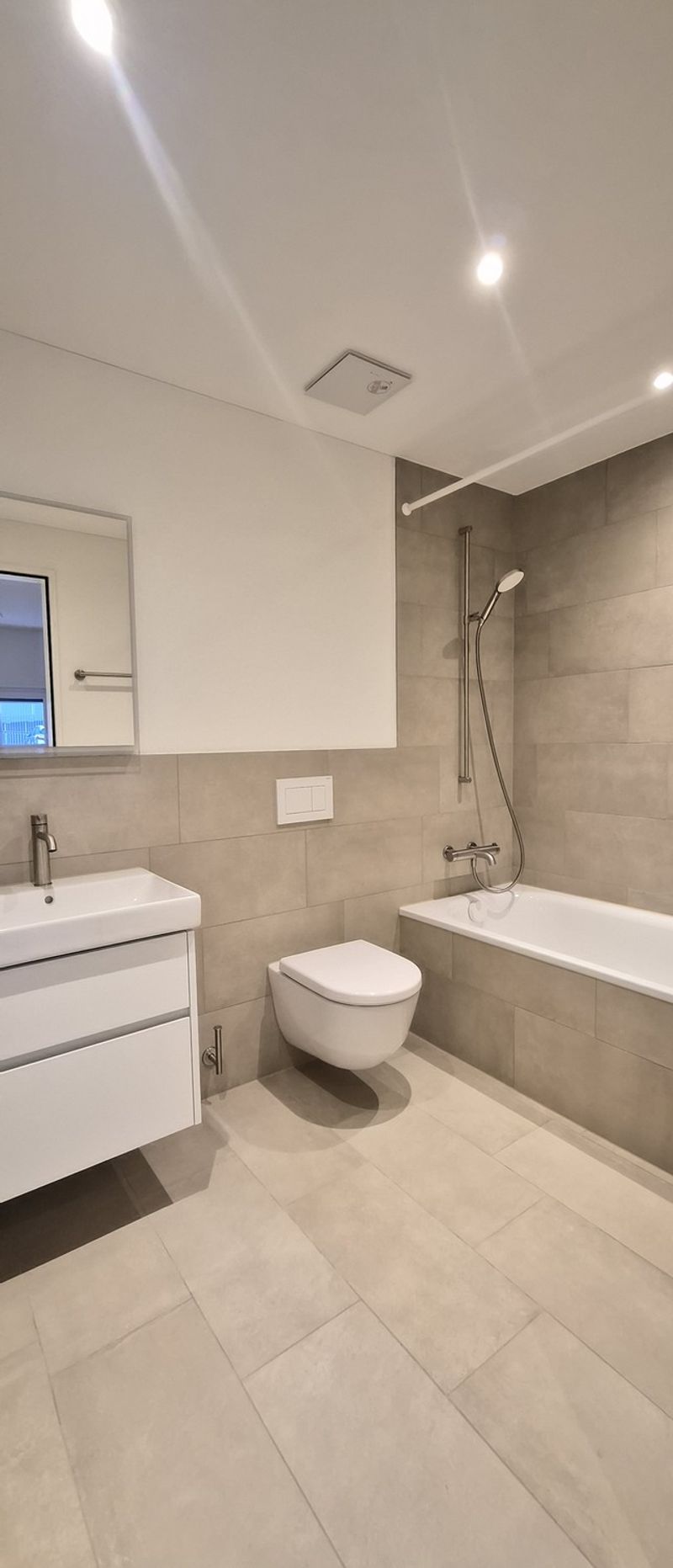 Moderne 2.5-Zimmer-Wohnung in Zürich-Schwamendingen zu vermieten! - 6
