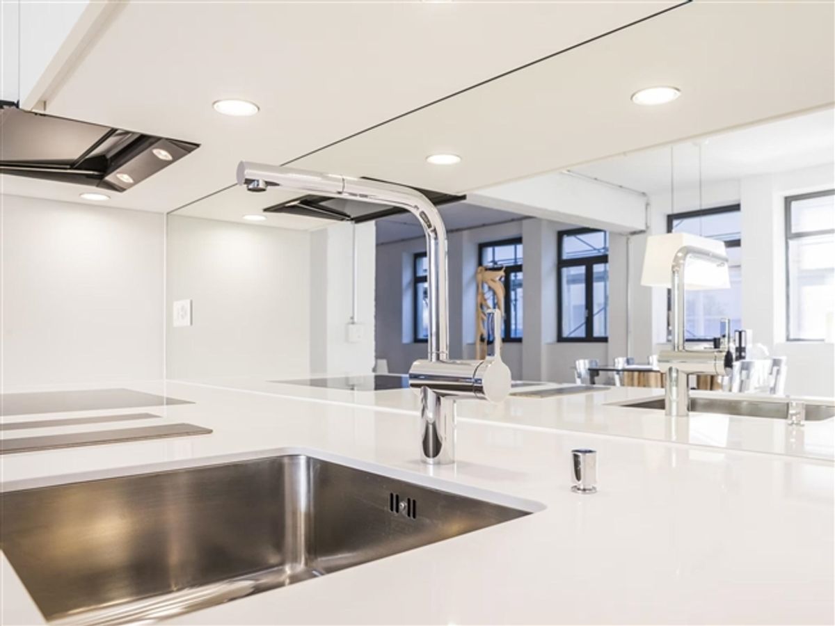 Modernes 2.5-Zimmer-Loft | 104 m² | Ruhige Innenhoflage | Zürich-Altstetten - 4