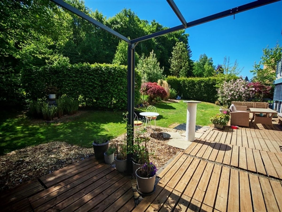 Die Perle für Verwöhnte mit Sehnsucht nach Stille, Wohnen mit Gartenidylle – stilvoll, grosszügig und naturnah - 3
