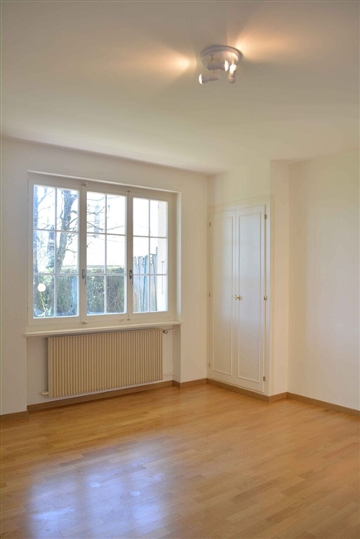 Geräumige 6.5-Zimmer-Villa in der Nähe aller Annehmlichkeiten - 9