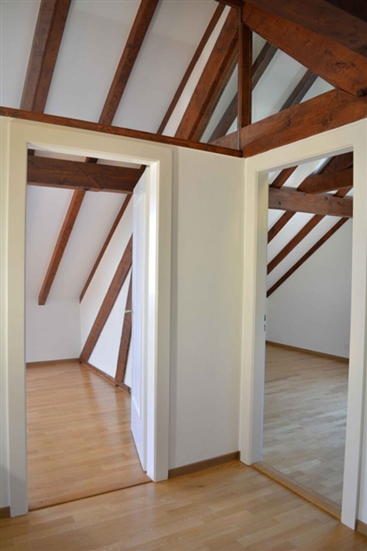 Geräumige 6.5-Zimmer-Villa in der Nähe aller Annehmlichkeiten - 11