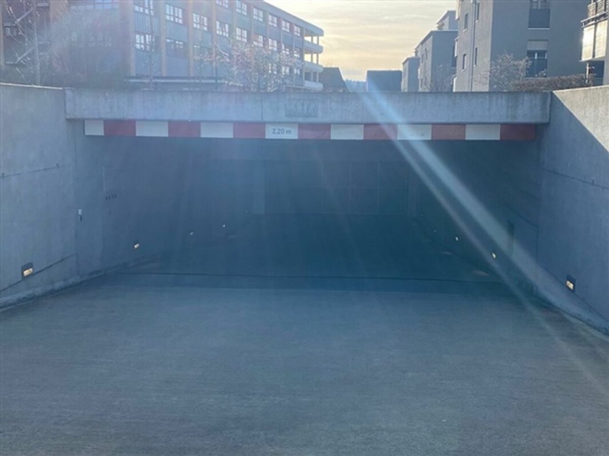 Töffparkplatz zu vermieten - 1