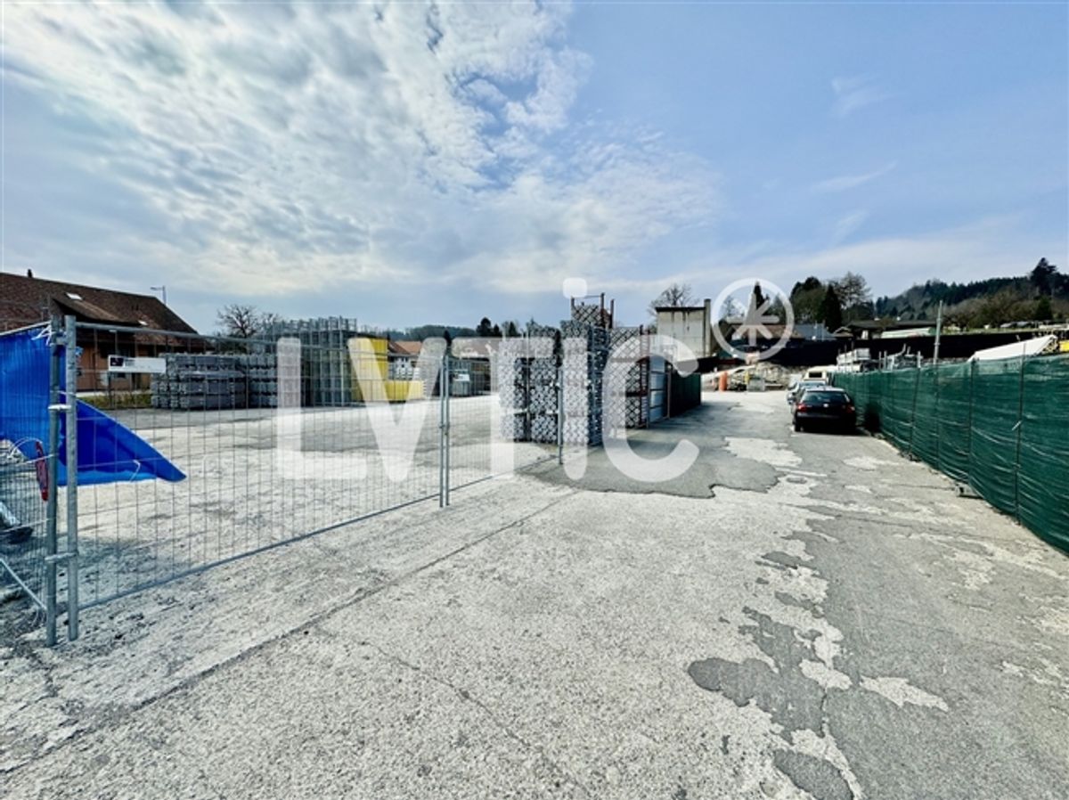 Handwerksgrundstück von 10 000 m2, teilbar in DDP in Servion - 1
