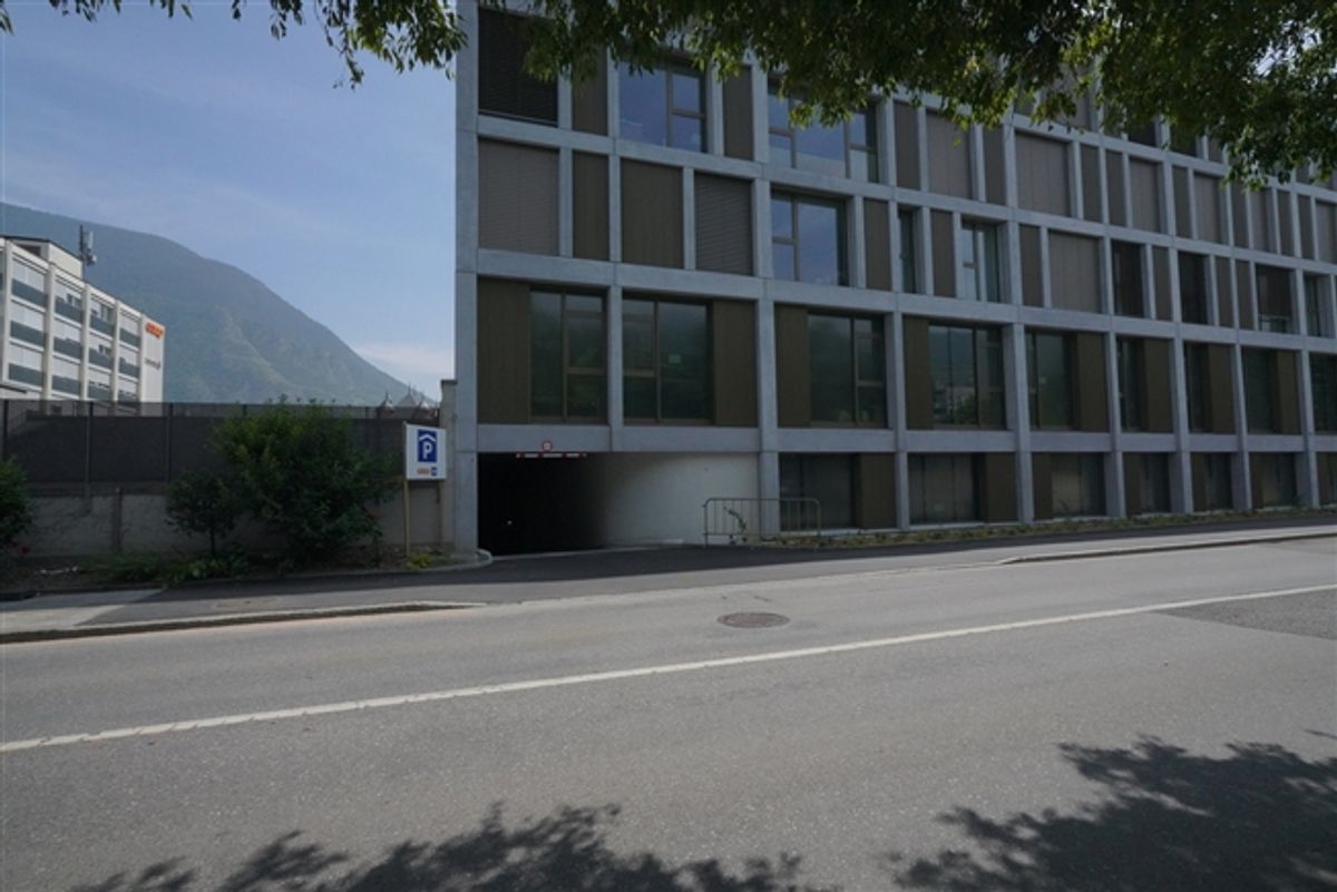 INNENPARKPLÄTZE
SIERRES STADTZENTRUM - 6