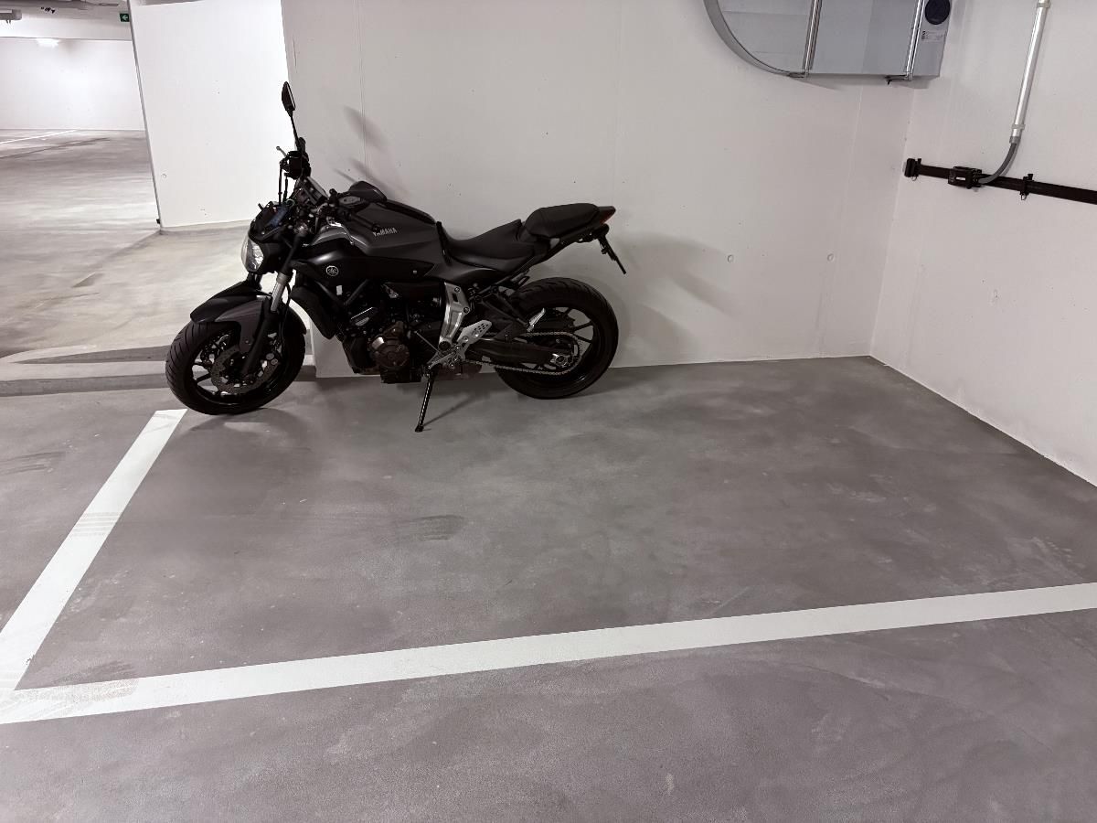 Moto Hallenplatz - 1