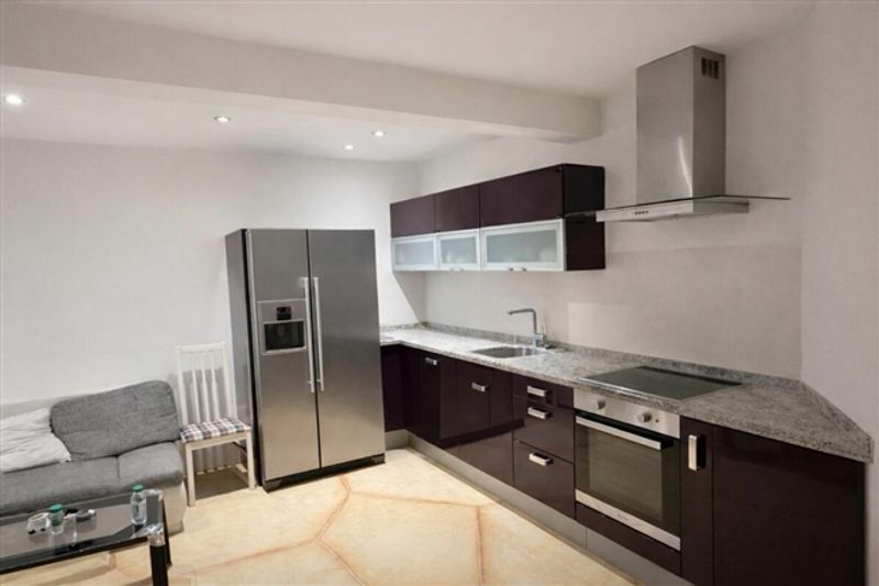 ATTRAKTIVE ANLAGEWOHNUNG MIT SONNIGEM SITZPLATZ - 3