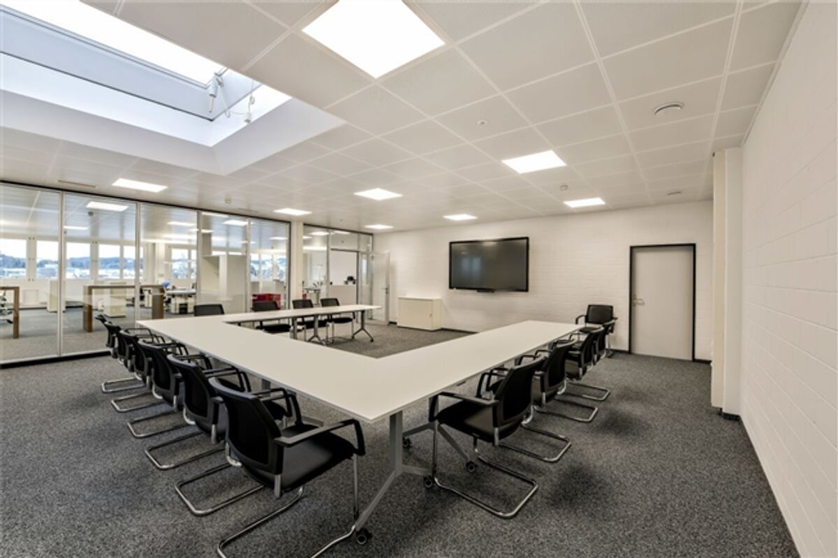 Co-Working Arbeitsplätze - Sitzungszimmer – Schulungsraum - 8