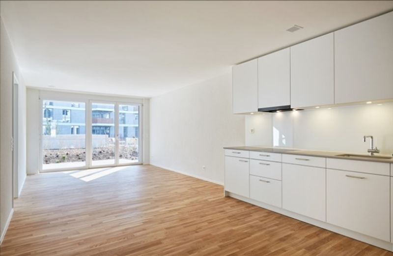 Schöne Neubauwohnung mit Sitzplatz zu vermieten - 3
